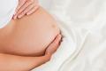 Какво щрака в стомаха по време на бременност