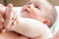 Hur och hur mycket en nyfödd ska bajsa, eller allt om spädbarnsavföring Avföring vid 2 månader